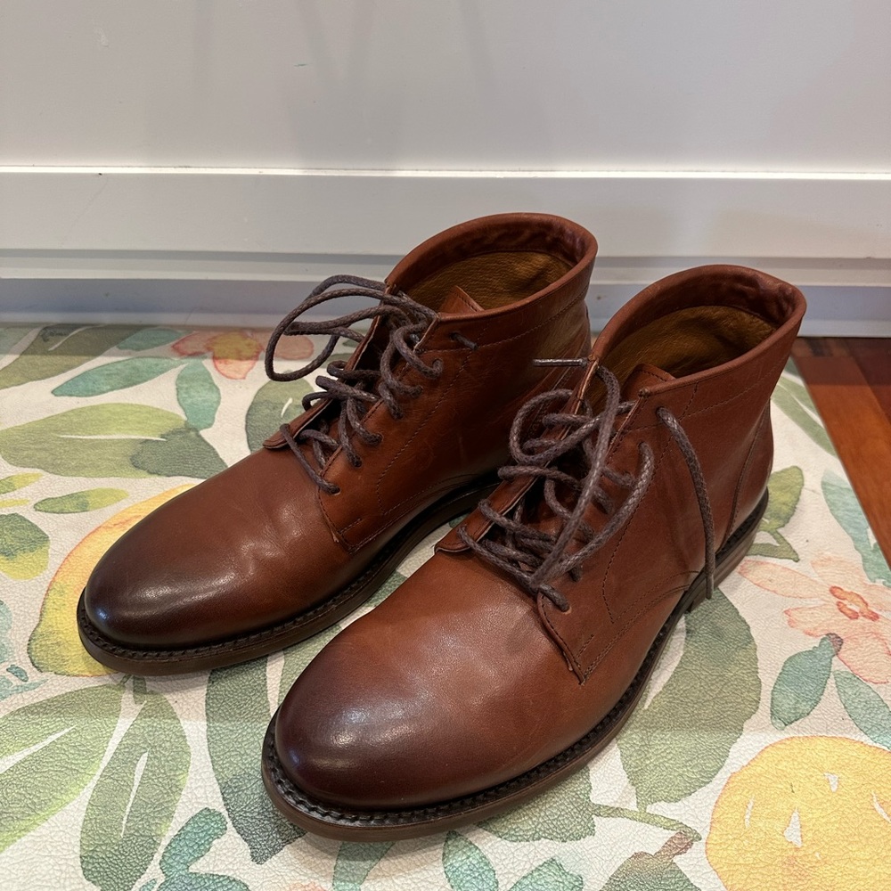 Men’s Frye chukka shoe size 8